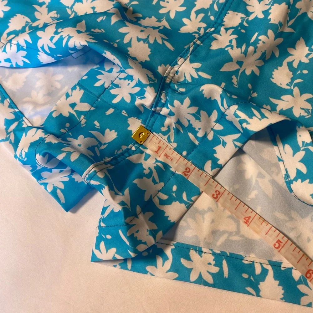 NWT Speedo Vibe Collection Swim Shorts